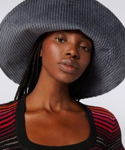 Oasisoutpost.shop3900497473 3