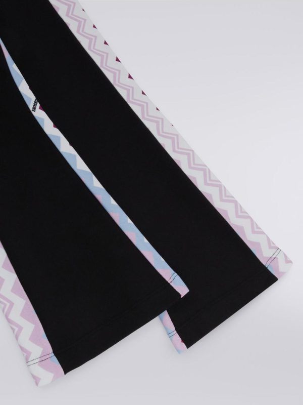 Oasisoutpost.shope2d96a04c0 4