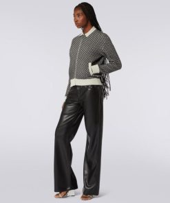 Oasisoutpost.shope4dcc7f97c 3